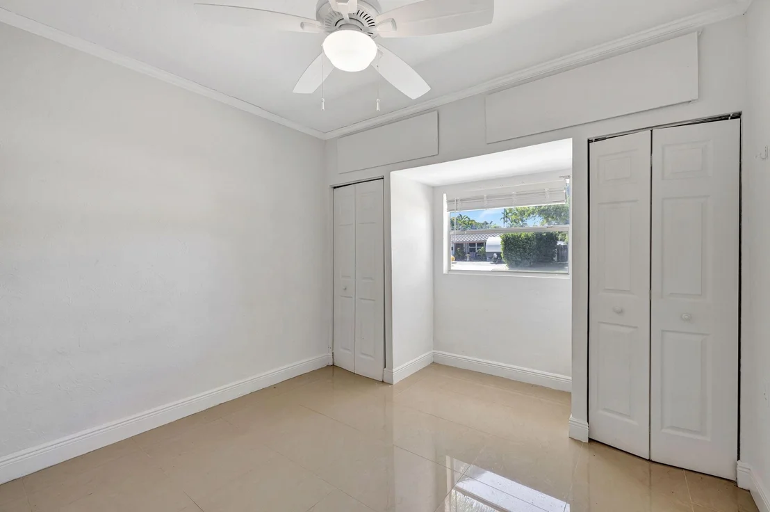 Photo of 810 SE 1st Avenue