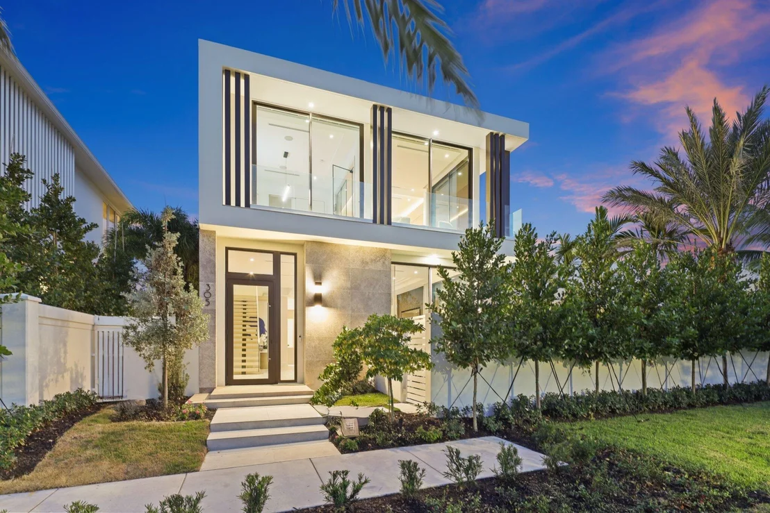 Photo of 305 Grove Place