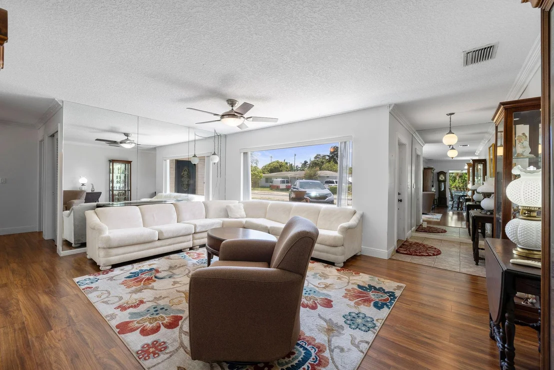 Photo of 404 SE 7th Avenue