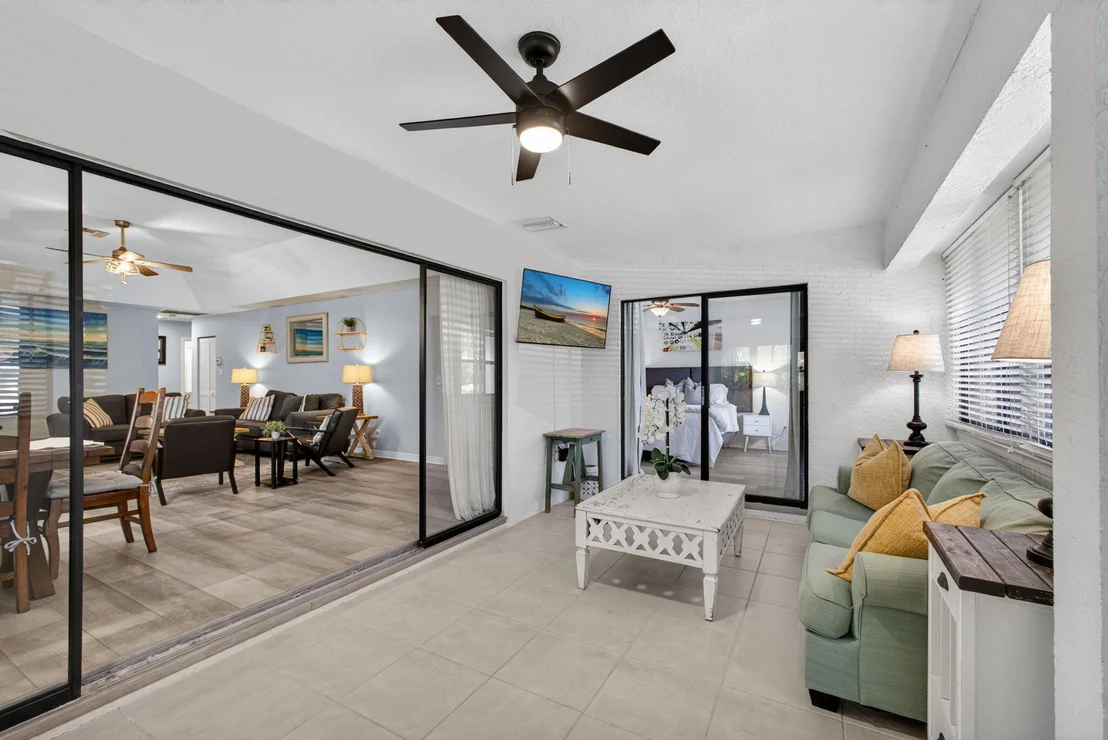 Photo of Unit C at 101 Half Moon Circle