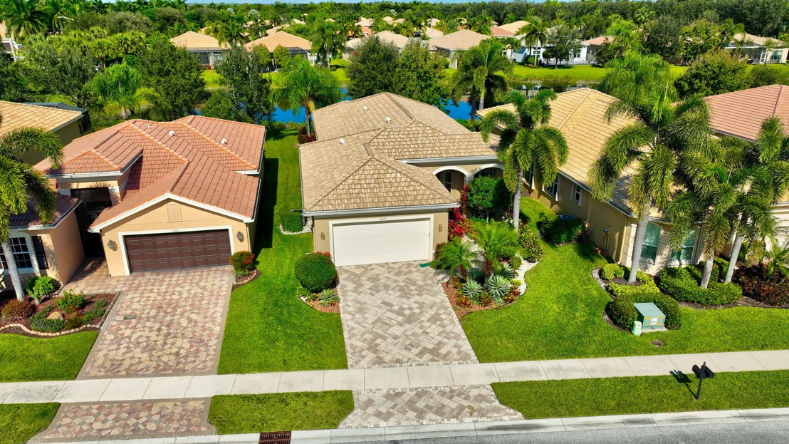Photo of 9077 Vander Cove