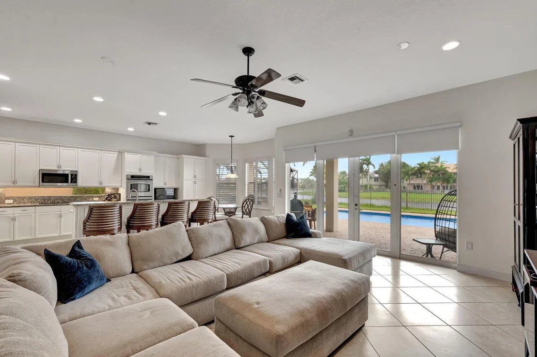 Photo of 10796 Castle Oak Drive