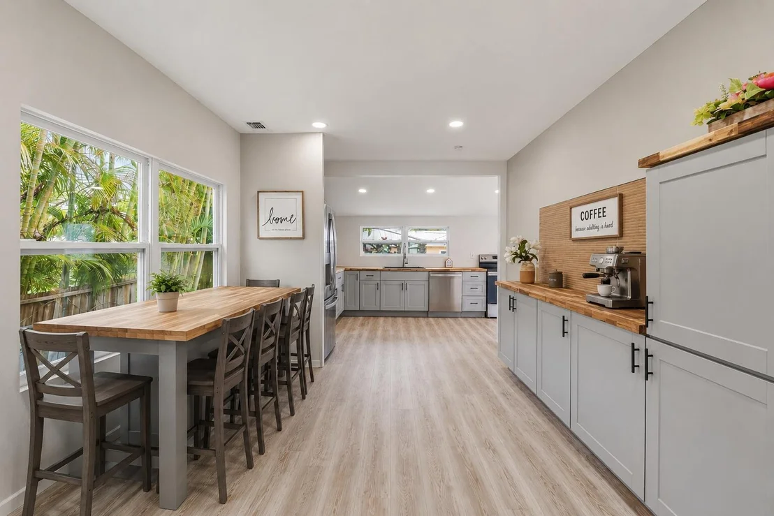 Photo of 1566 NW 9th Avenue