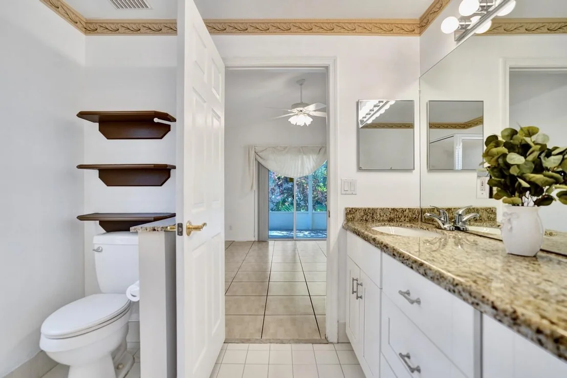Photo of 8140 Palm Gate Drive