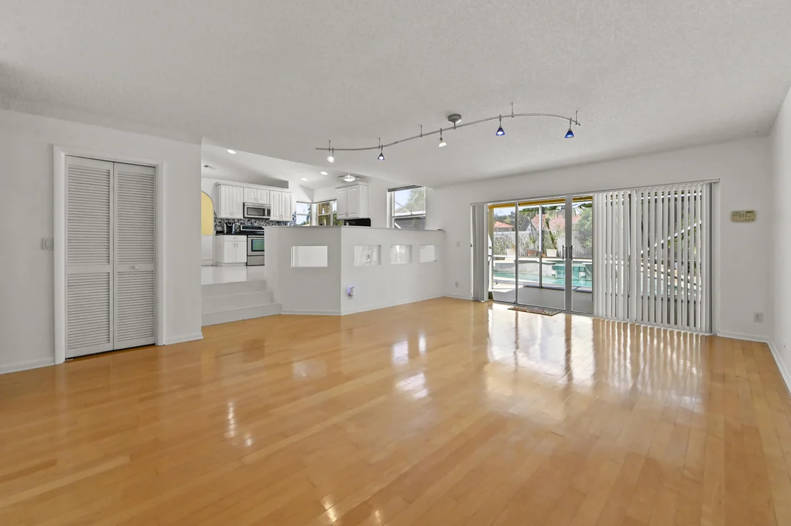 Photo of 7461 Anadale Circle