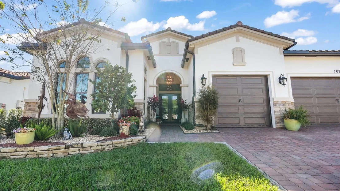 Photo of 7690 Cavern Lane