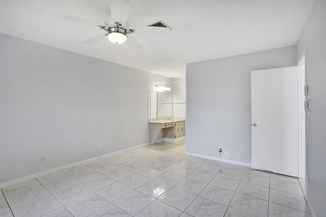 Photo of Unit B at 2380 Malayan Drive
