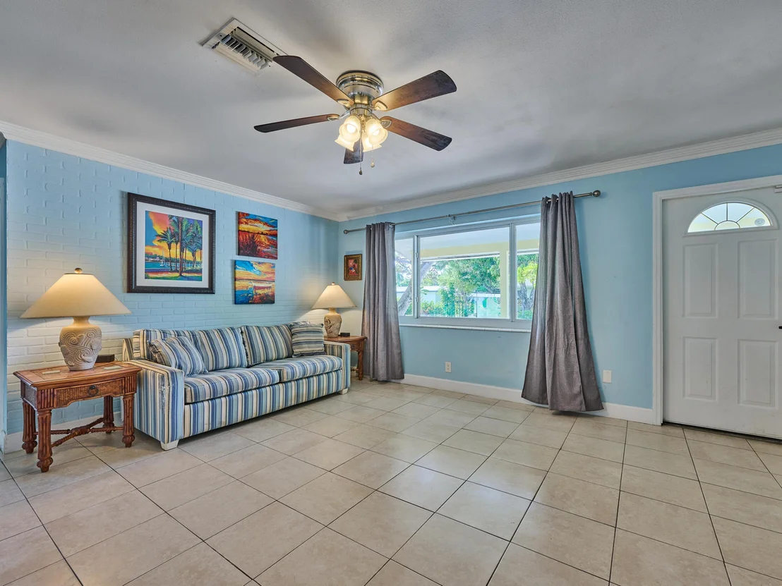 Photo of 191 SE 27TH Avenue