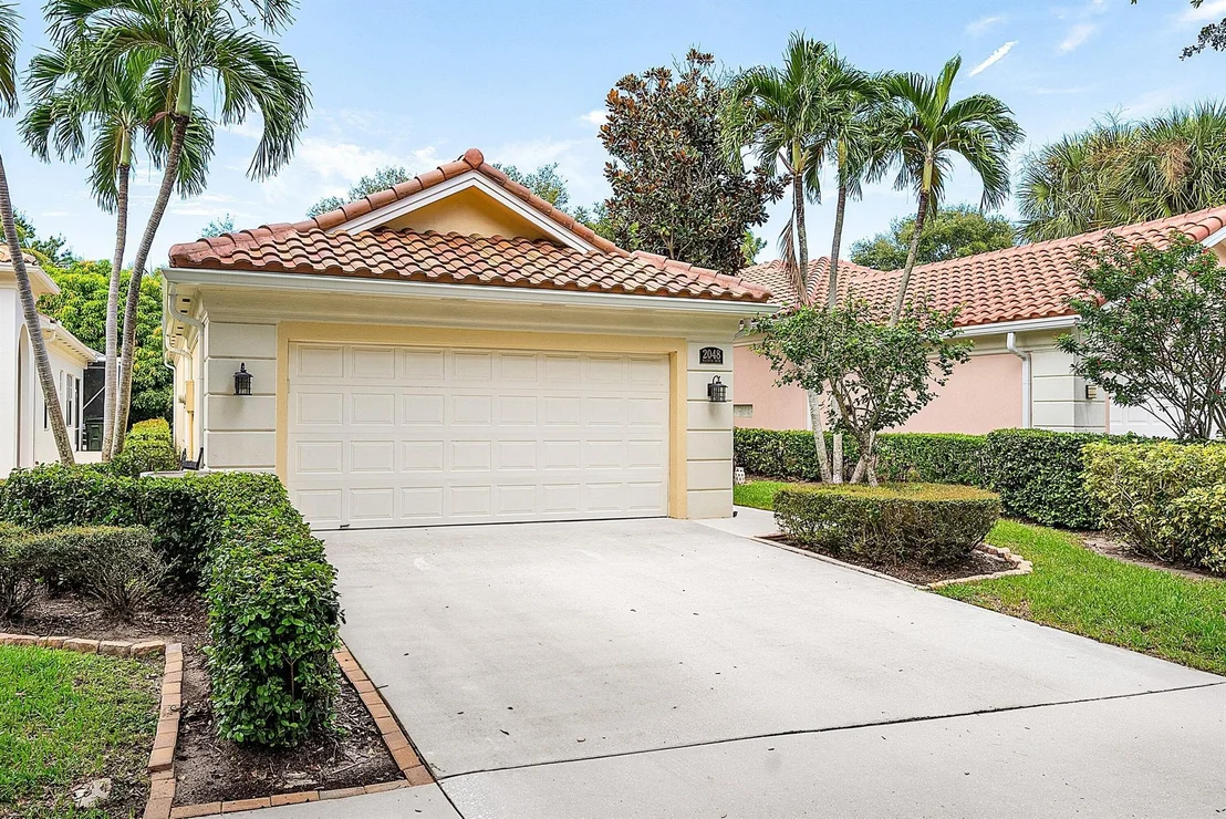 Photo of 2048 Valencia Drive