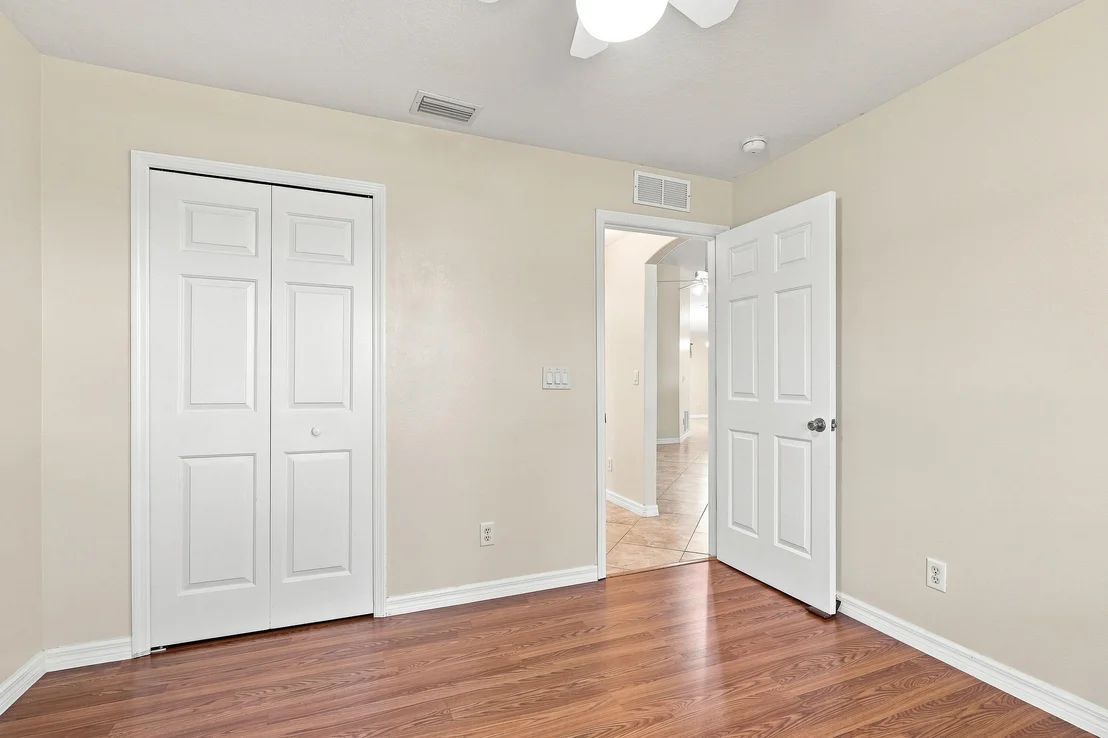 Photo of 815 Greenleaf Circle