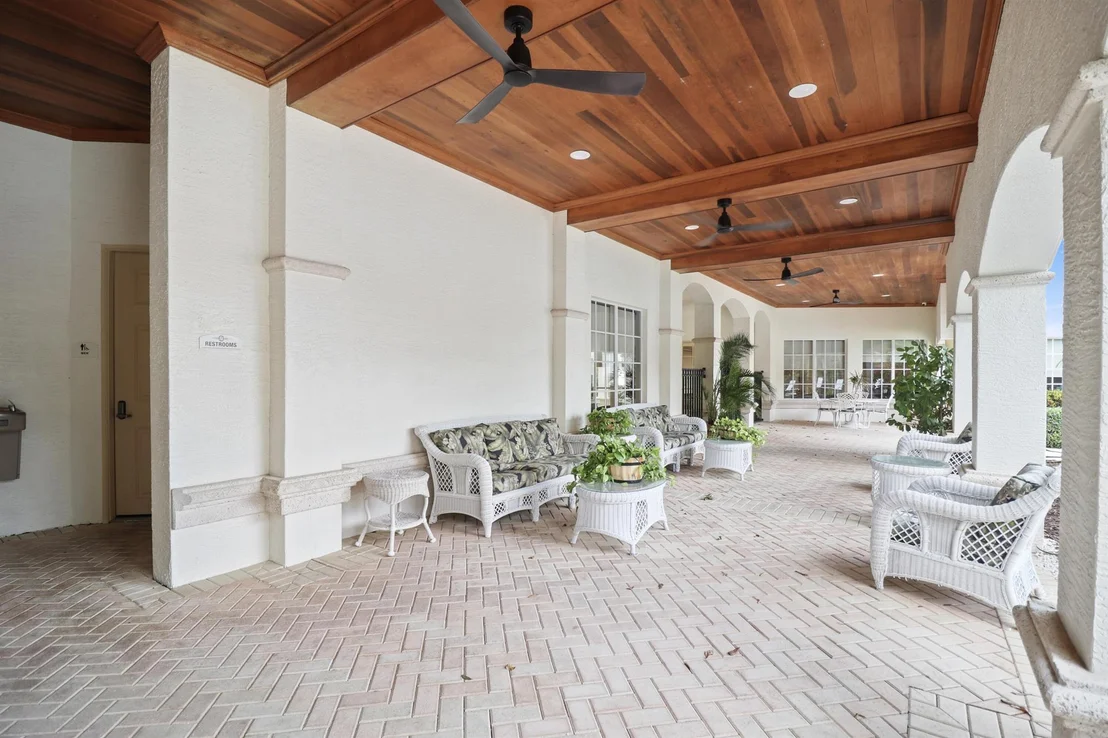 Photo of 272 SE Kitching Circle