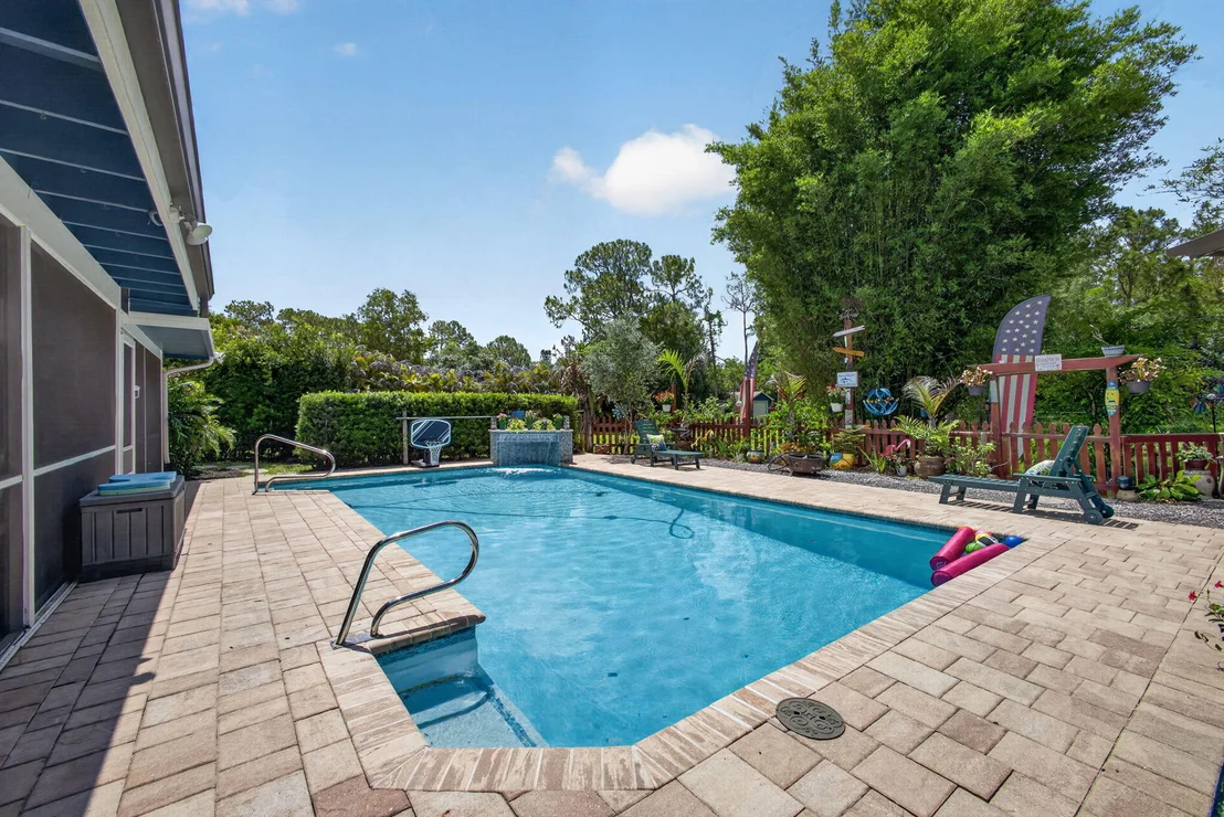 Photo of 12558 165th Road N
