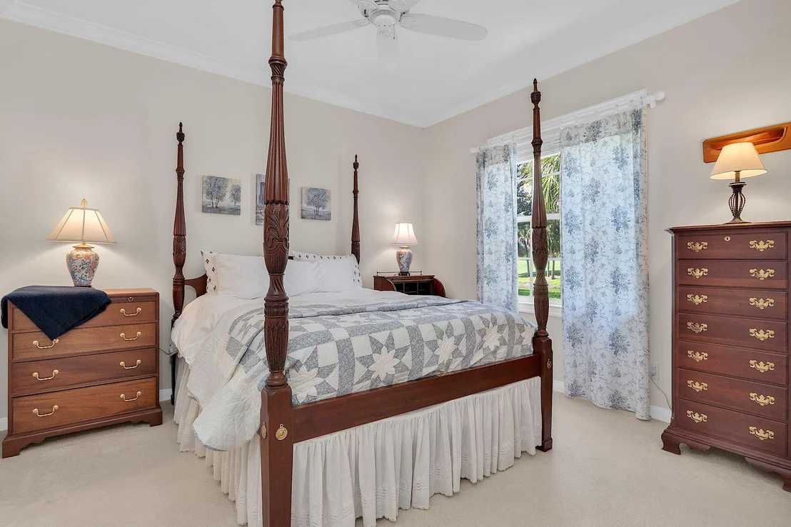 Photo of 216 Barbados Drive