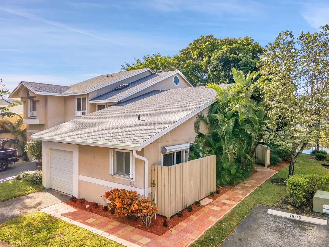 Photo of 1893 Discovery Way