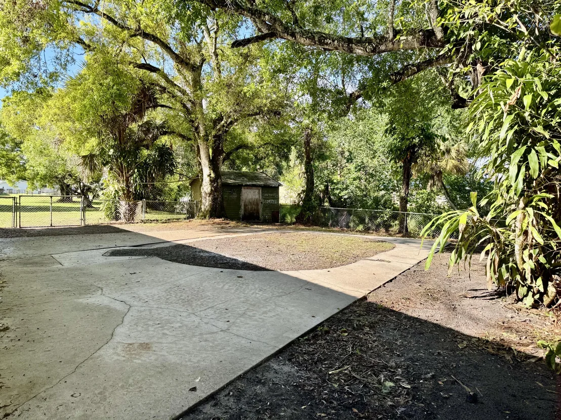 Photo of 1104 SE 8th Drive