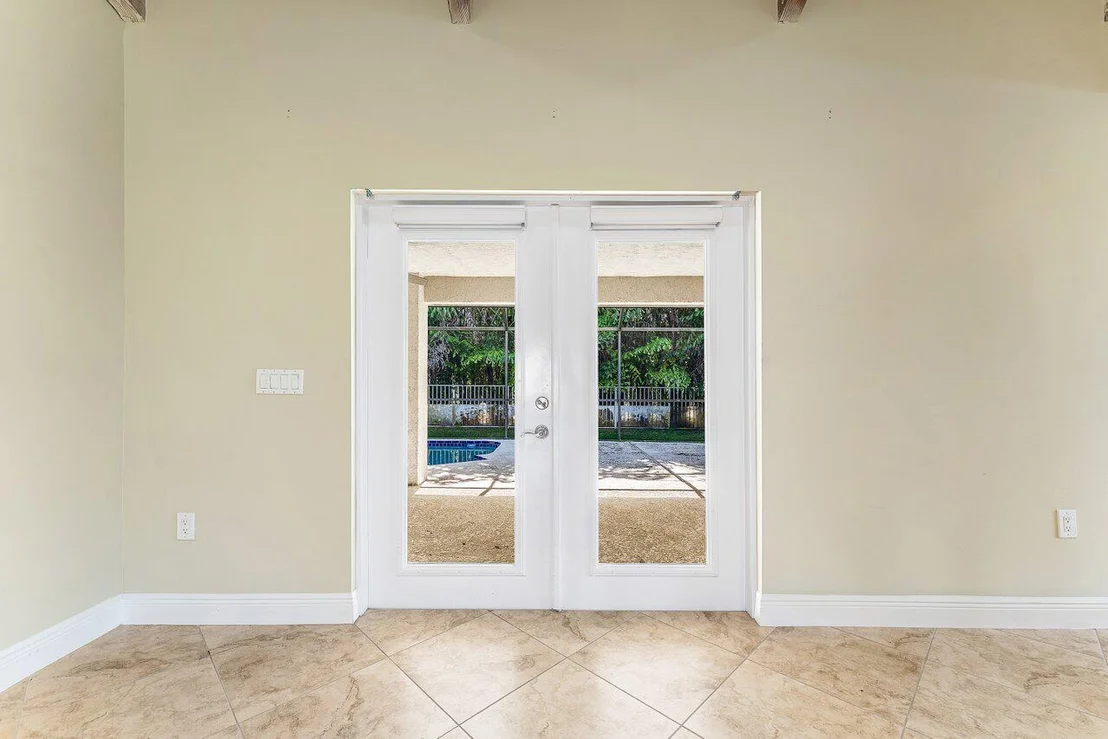 Photo of 4572 White Cedar Lane