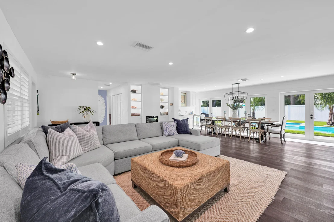 Photo of 8 WINDSOR Road W