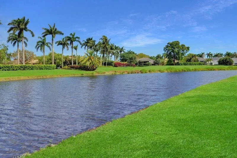 Photo of 4035 Avalon Pointe Drive