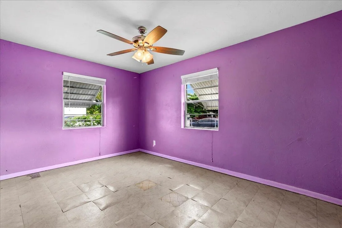 Photo of 725 Elm Road