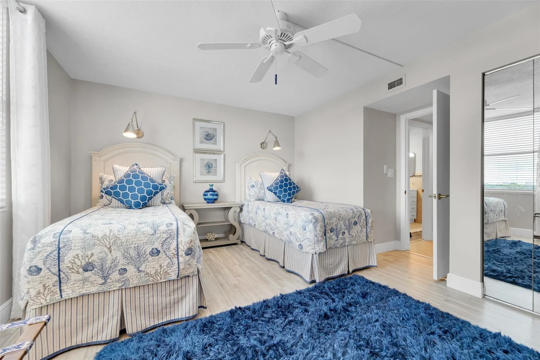 Photo of Unit 708 at 1010 S Ocean Boulevard