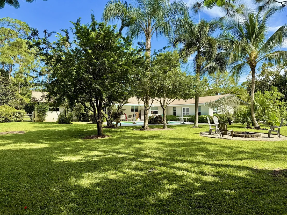 Photo of 17827 126 Terrace N