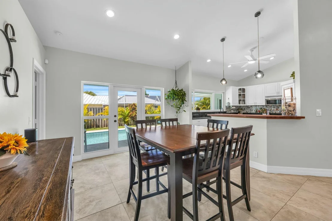 Photo of 11 Hemlock Lane