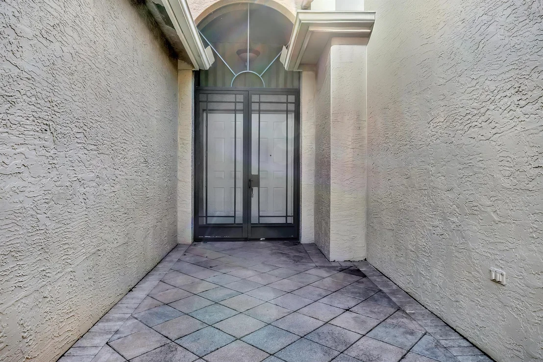 Photo of 13232 Alhambra Lake Circle
