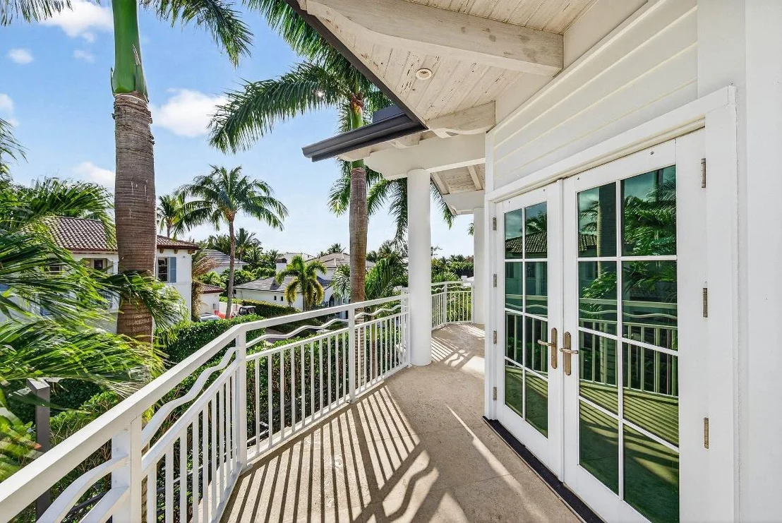 Photo of 720 N Ocean Boulevard
