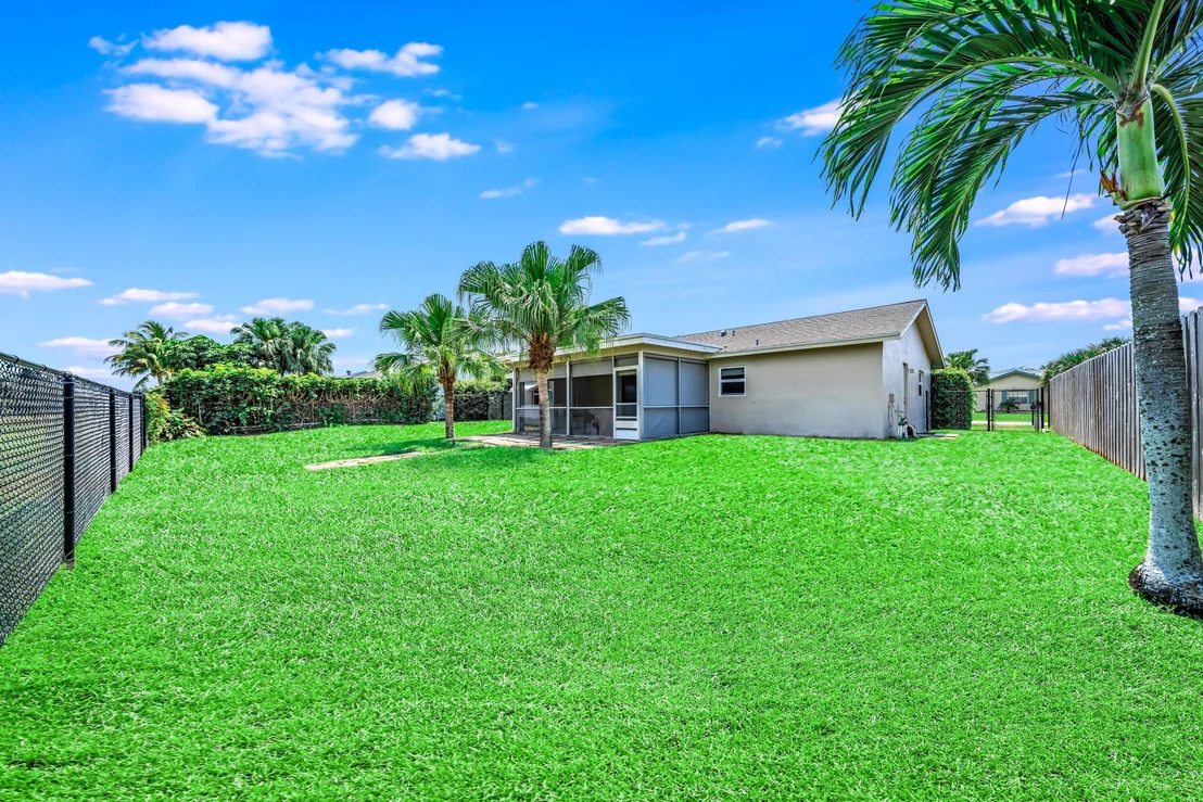 Photo of 19462 Carolina Circle