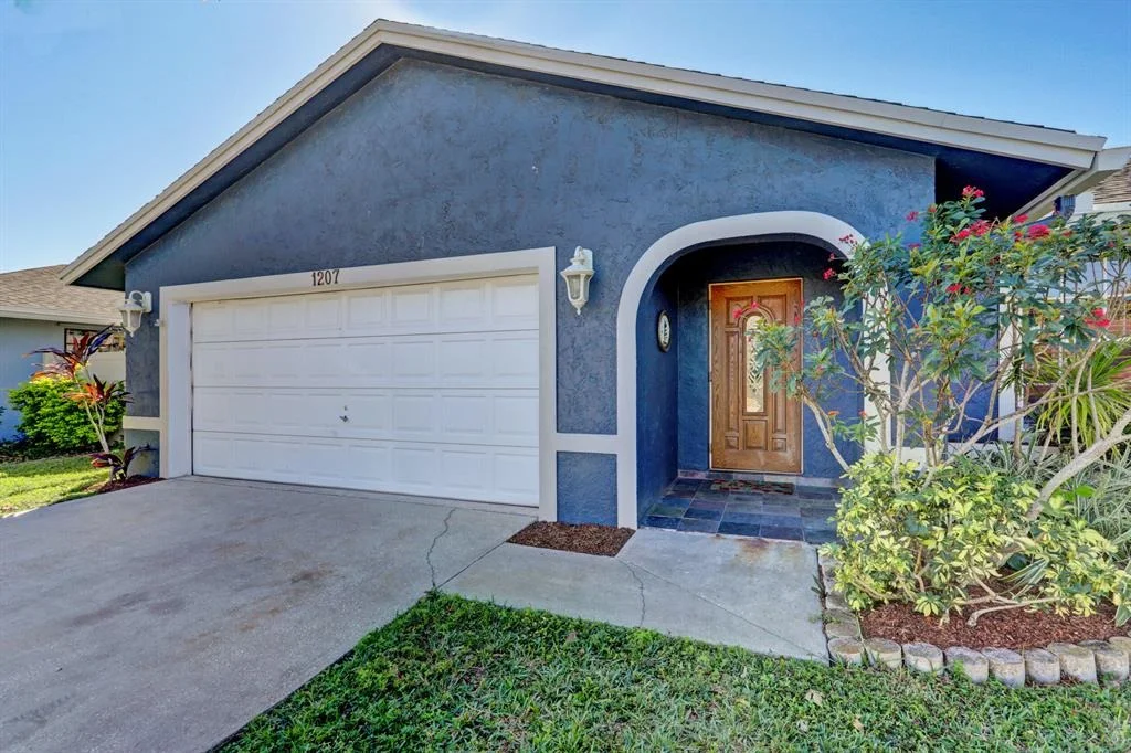 Photo of 1207 Larch Way