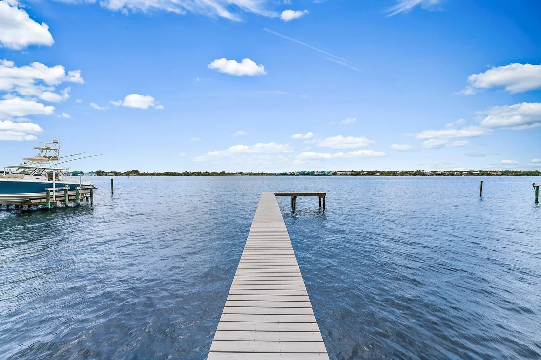 Photo of 21 Bay Harbor Road