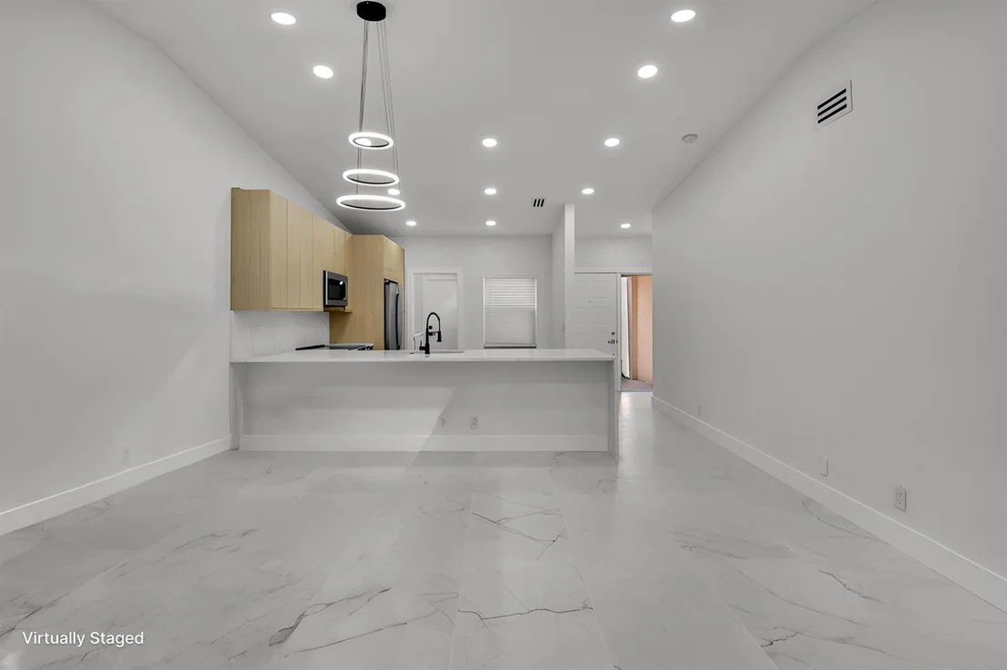 Photo of 8269 Springtree Road