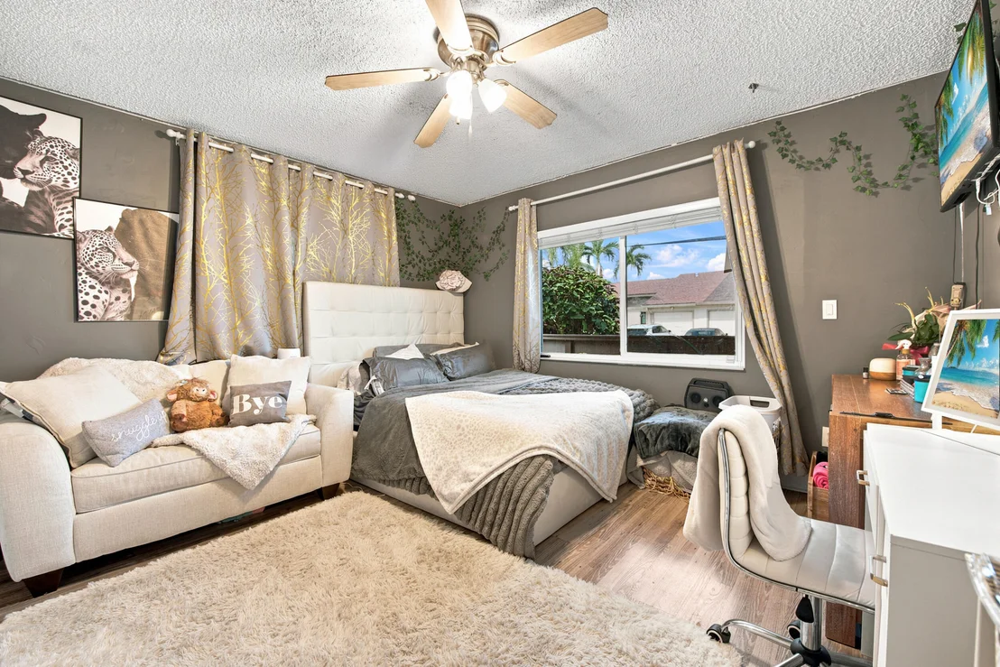 Photo of 18 WINCHMORE Lane
