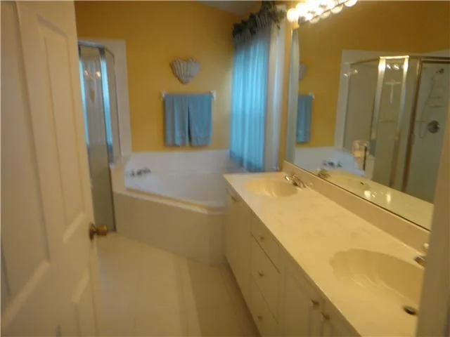 Photo of 3834 Jonathans