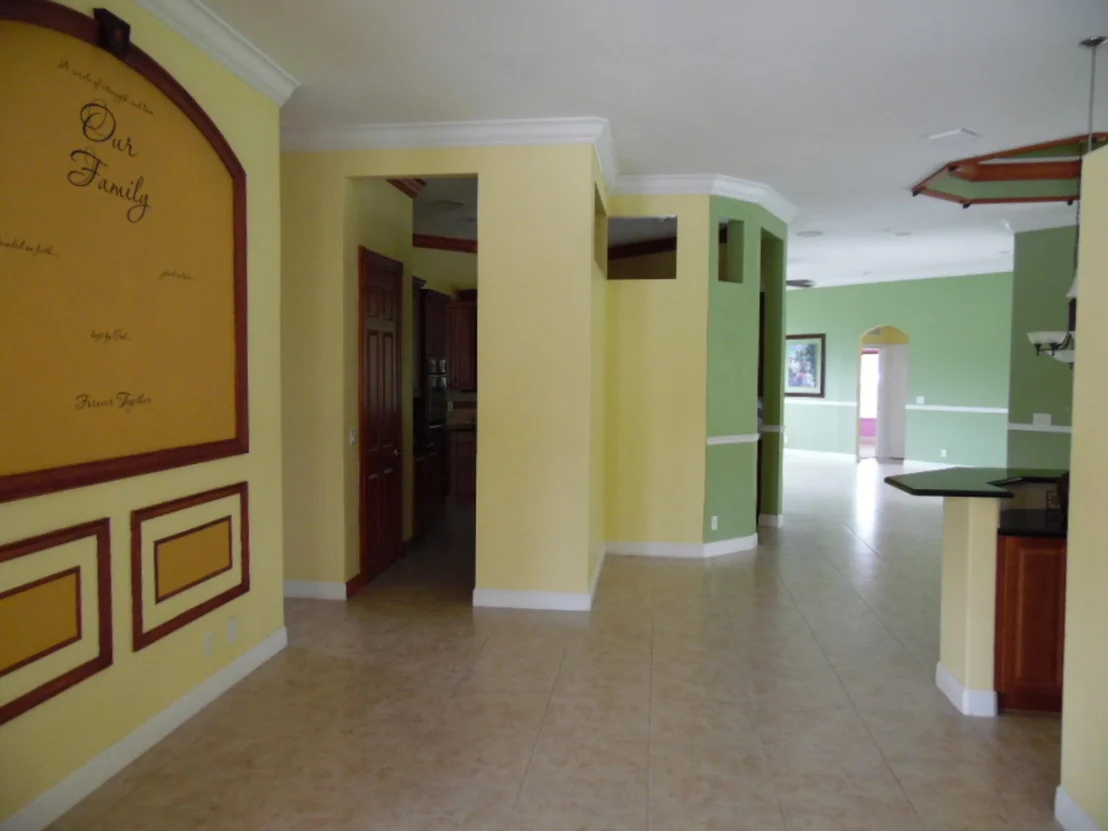 Photo of 6725 Apache Boulevard