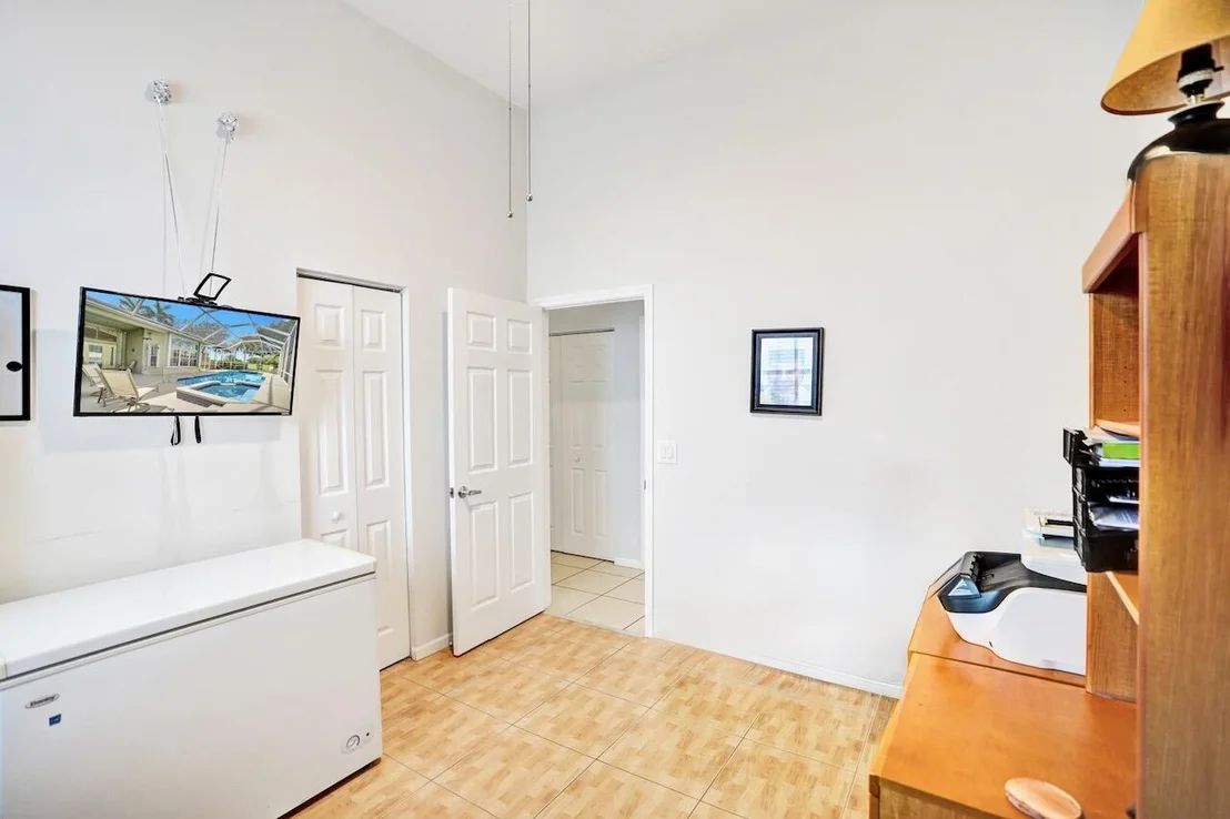 Photo of 5886 Bay Hill Circle