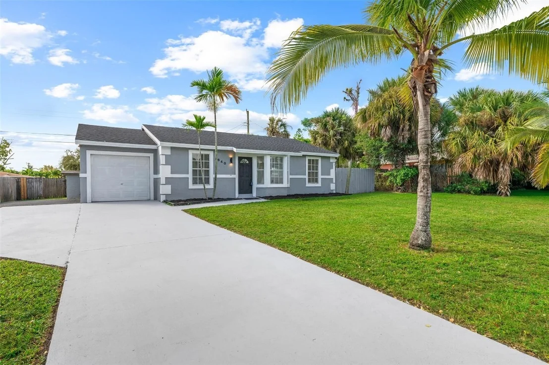 Photo of 640 Foresteria Drive