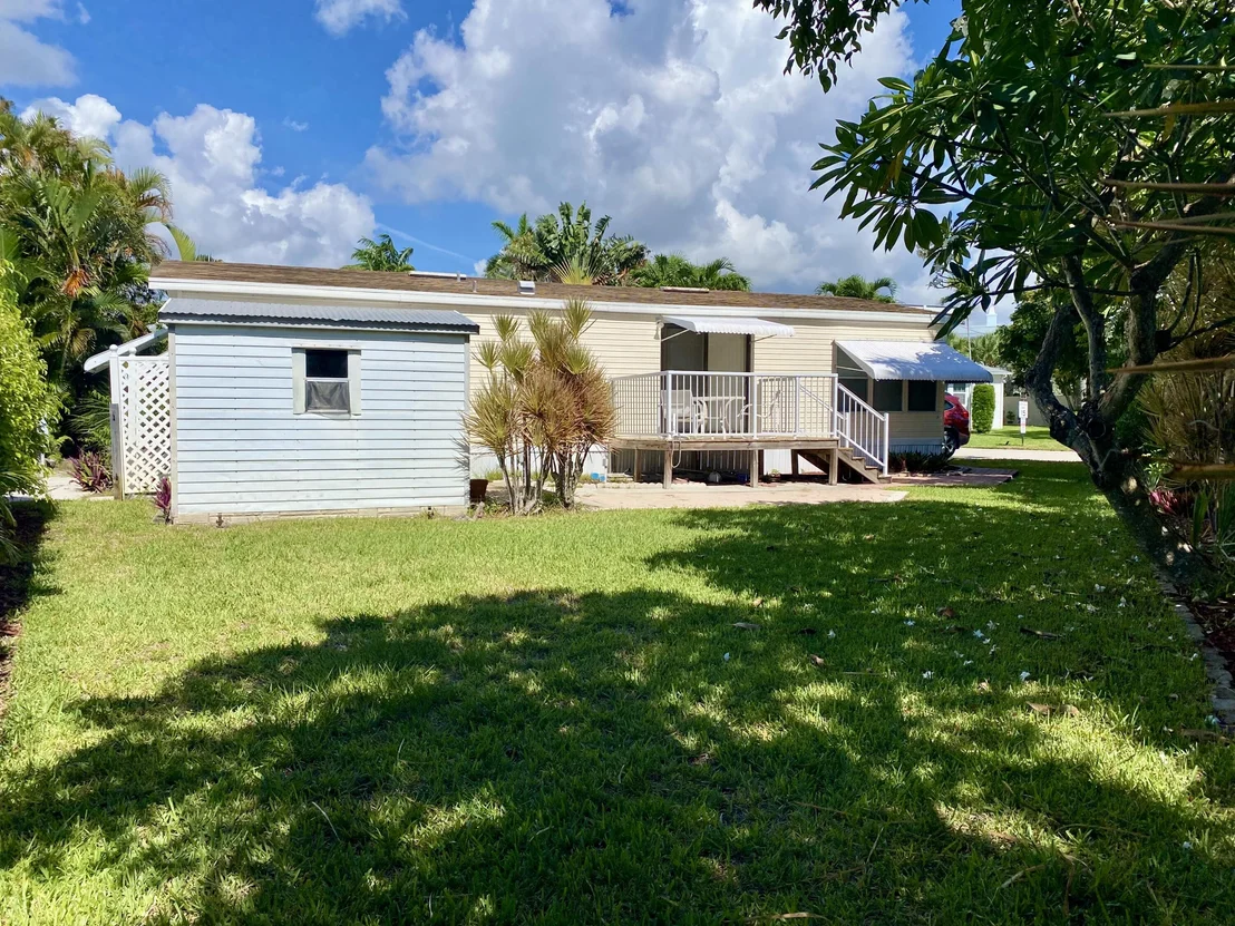 Photo of 400 N A1a 122