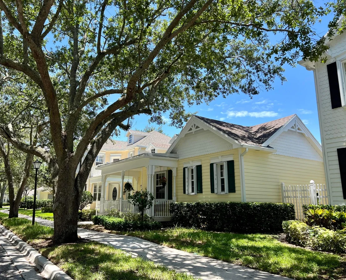 Photo of 122 Date Palm Drive