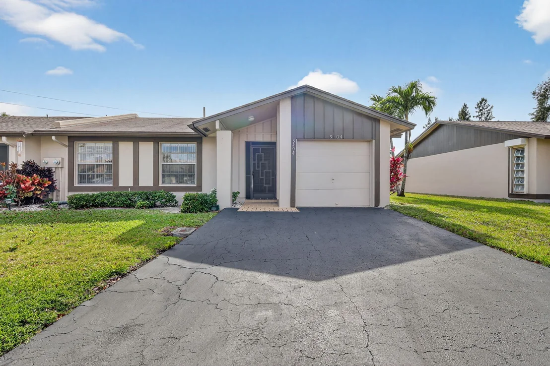 Photo of 5404 Viburnum Circle