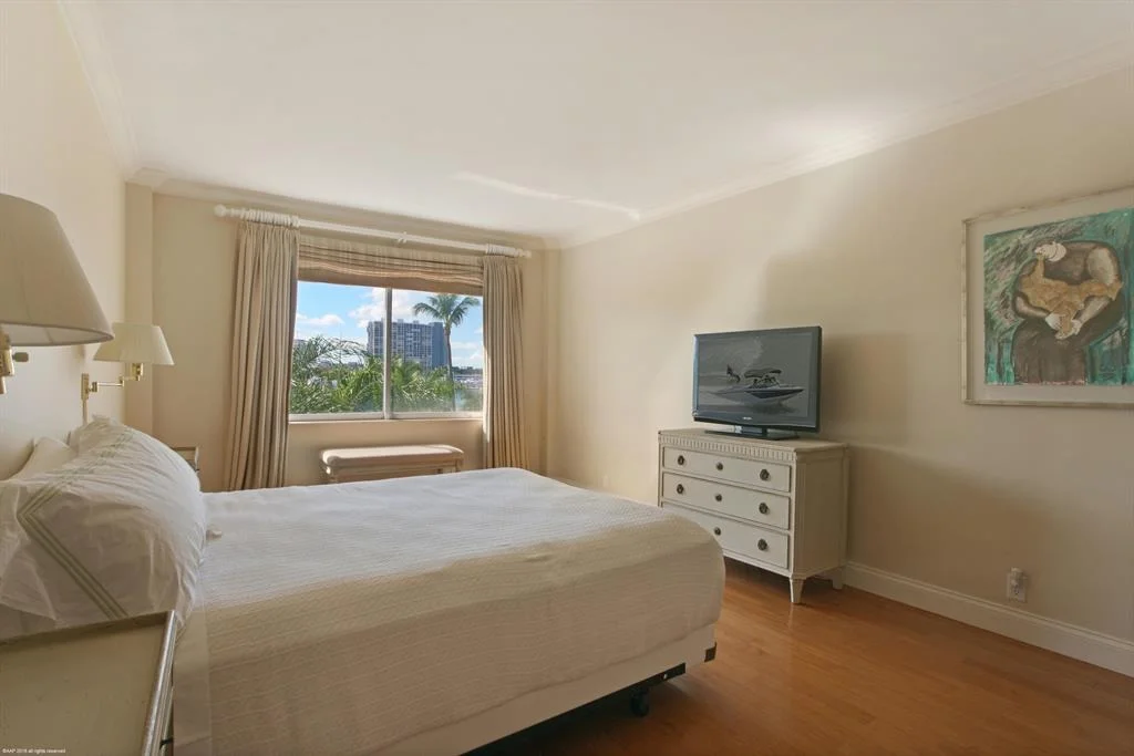 Photo of Unit 220B at 44 Cocoanut Row