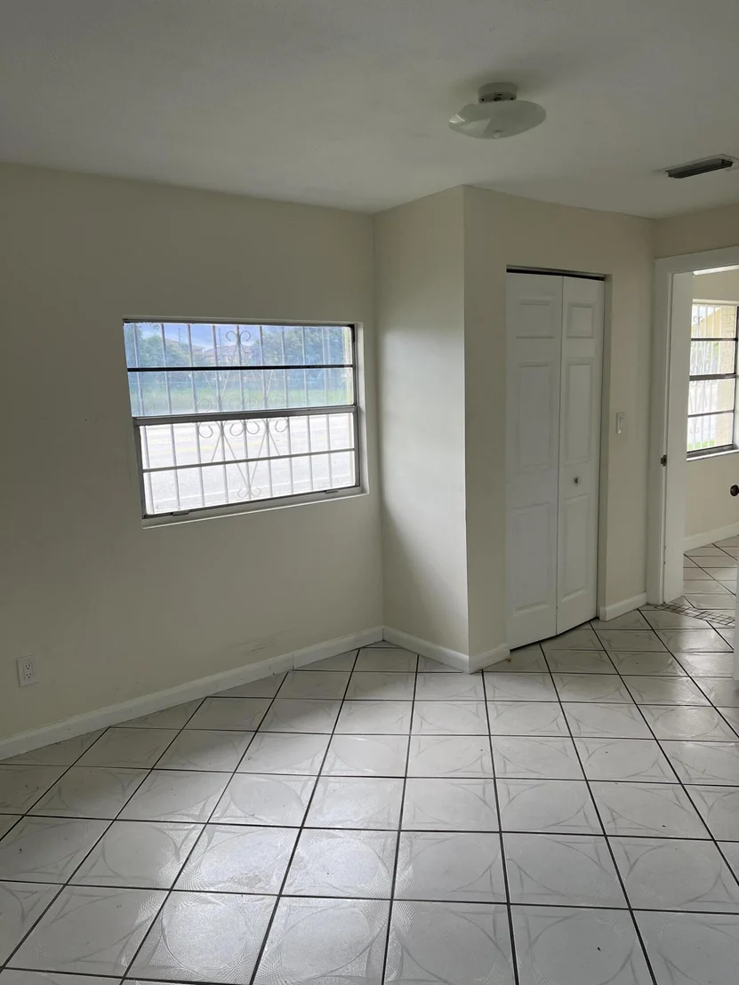 Photo of 4988 Ohio Road
