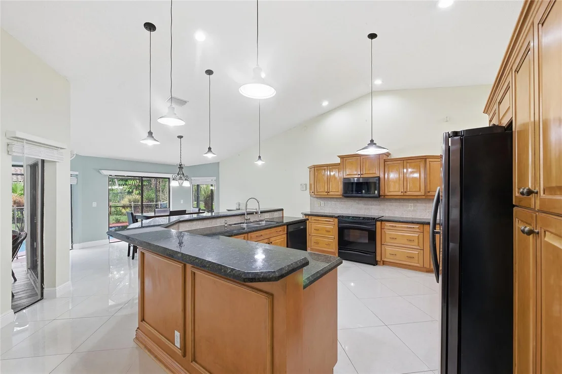 Photo of 10949 NW 1st Manor