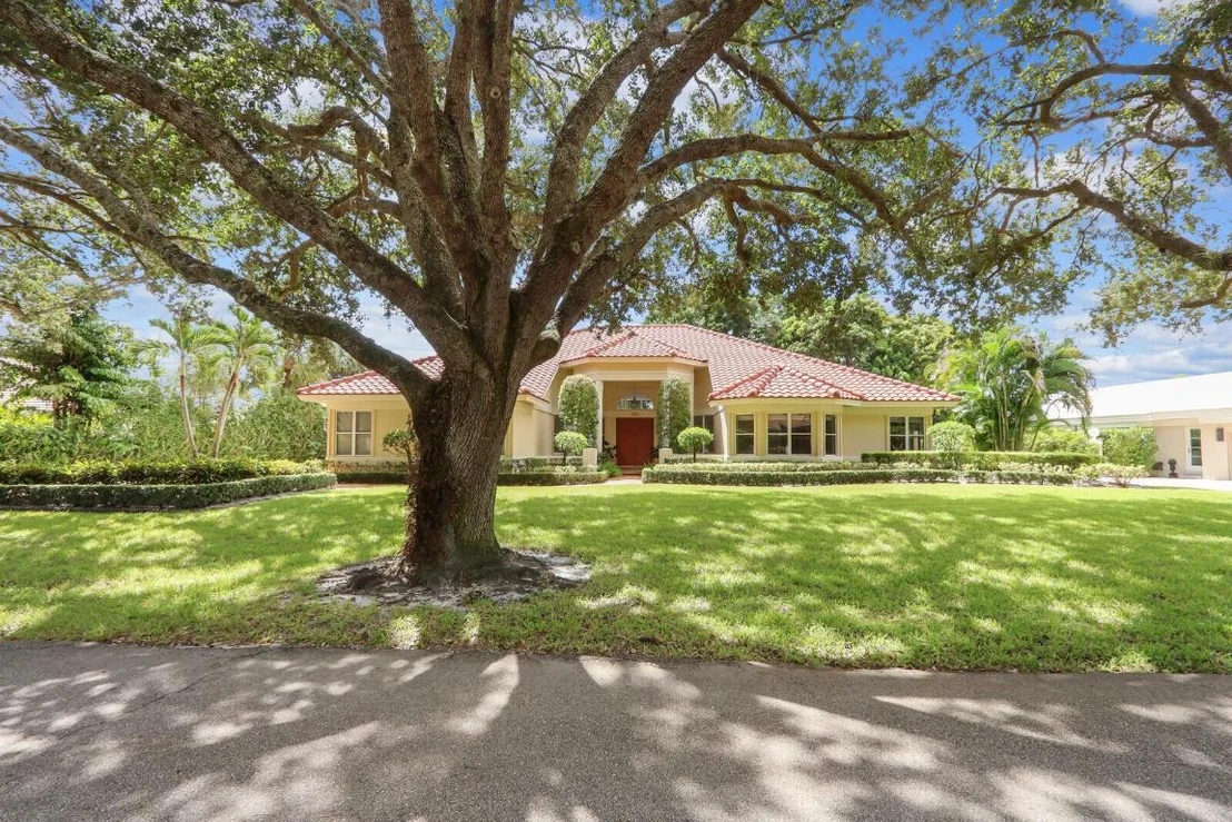 Photo of 18517 SE Heritage Drive