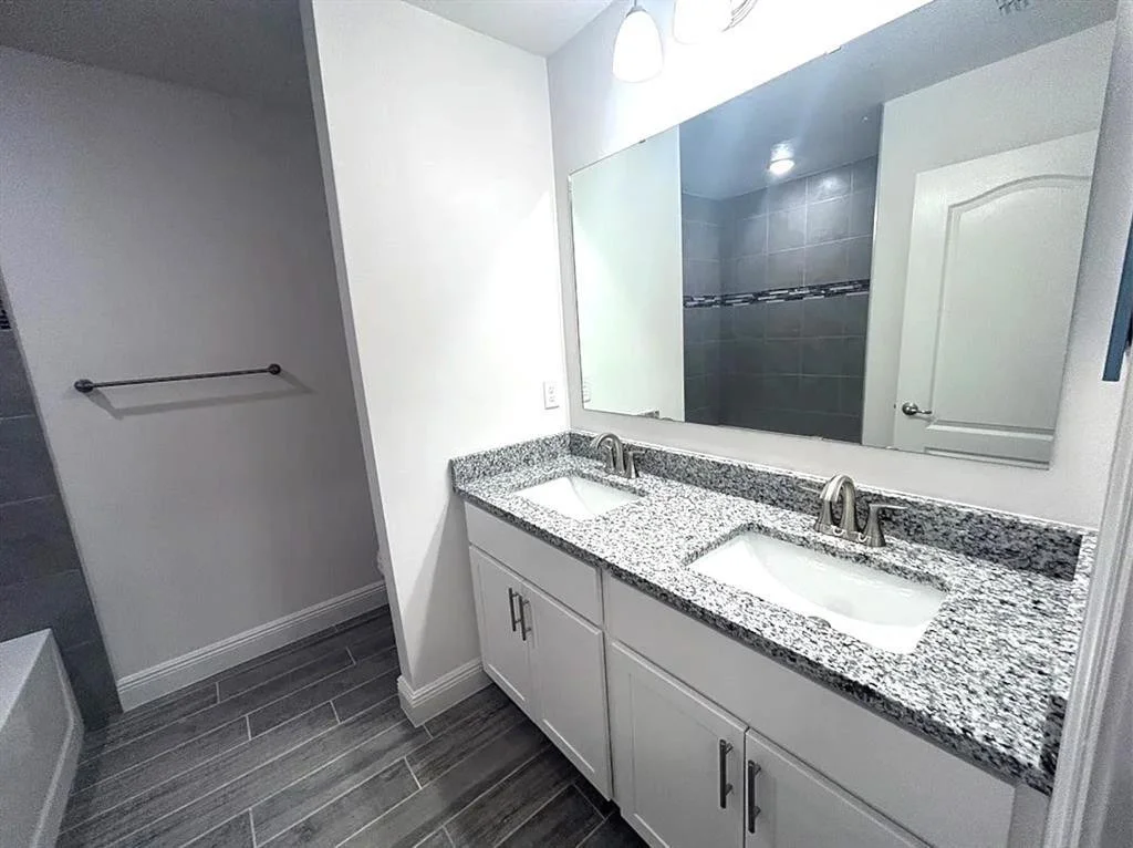 Photo of 9406 85th Place
