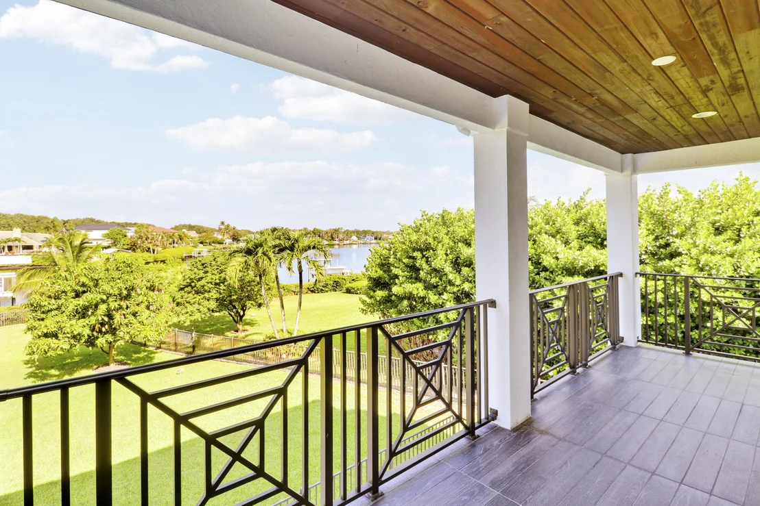Photo of 18411 SE Lakeside Drive