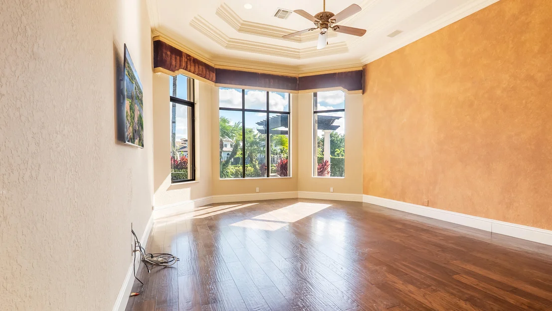 Photo of 17602 Middle Lake Drive