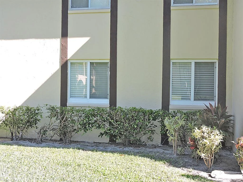 Photo of Unit C1 at 303 Pine Ridge Circle