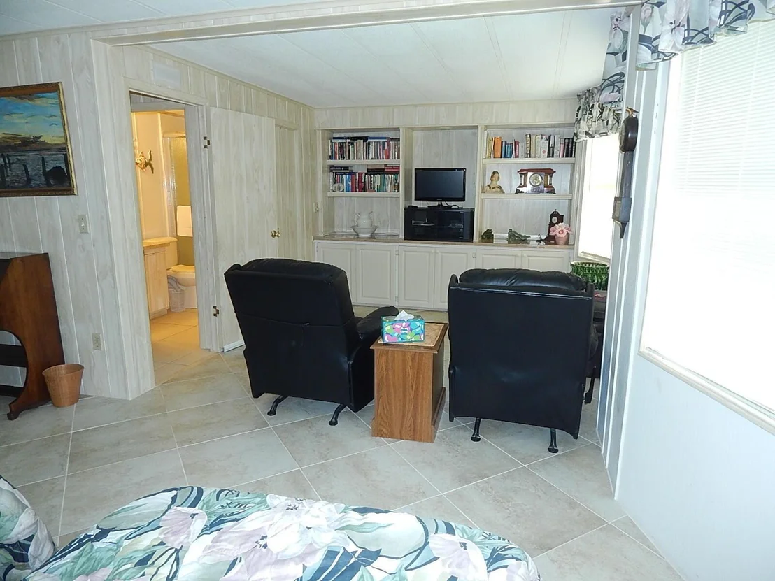 Photo of Unit 31 at 400 N A1a