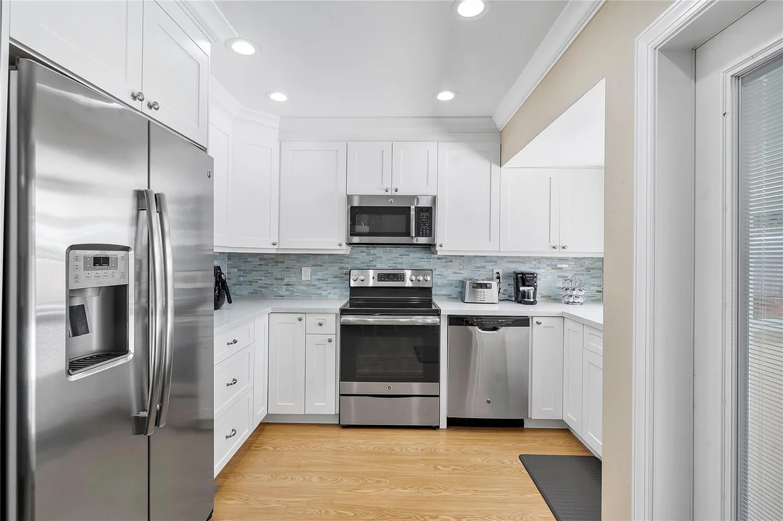 Photo of 601 SE 2nd Terrace